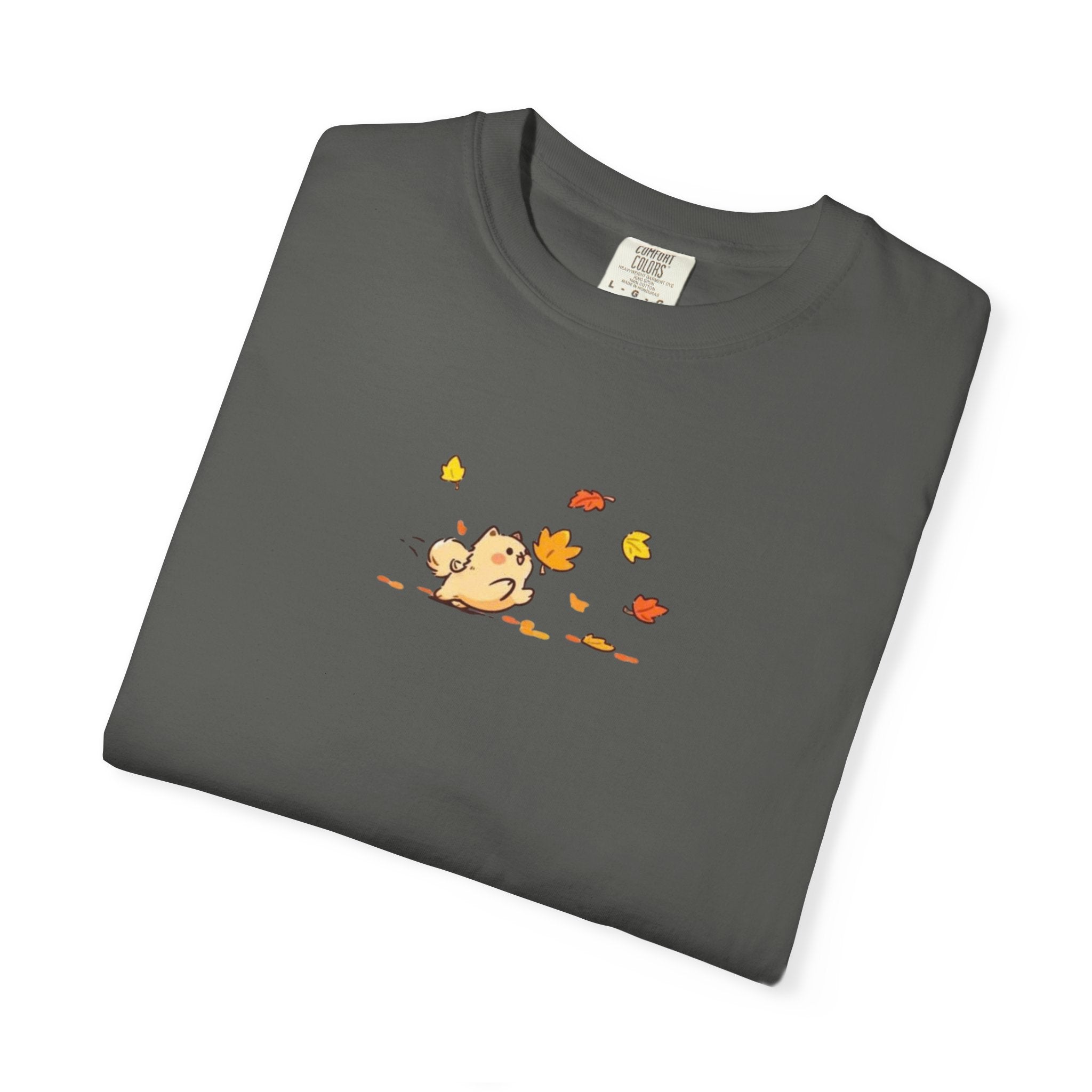 Comfort Colors Cute Dog Autumn Leaves T-Shirt, Kawaii Puppy Graphic Tee, Animal Shirt, Aesthetic Fall Outfit